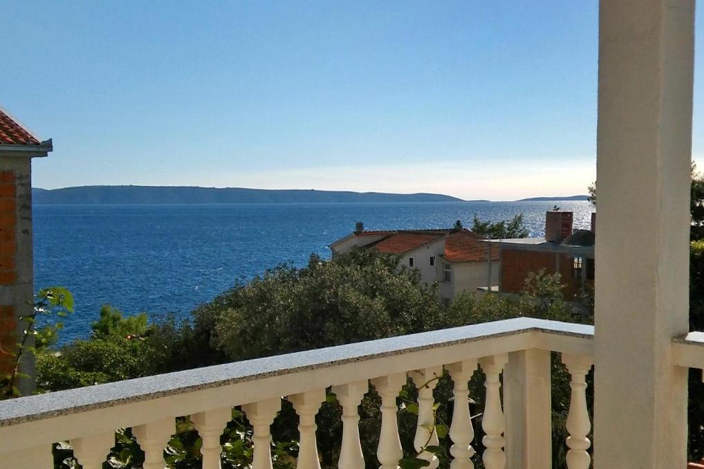 Family Friendly Apartments With A Swimming Pool Businci, Ciovo - 11232 Trogir Ngoại thất bức ảnh